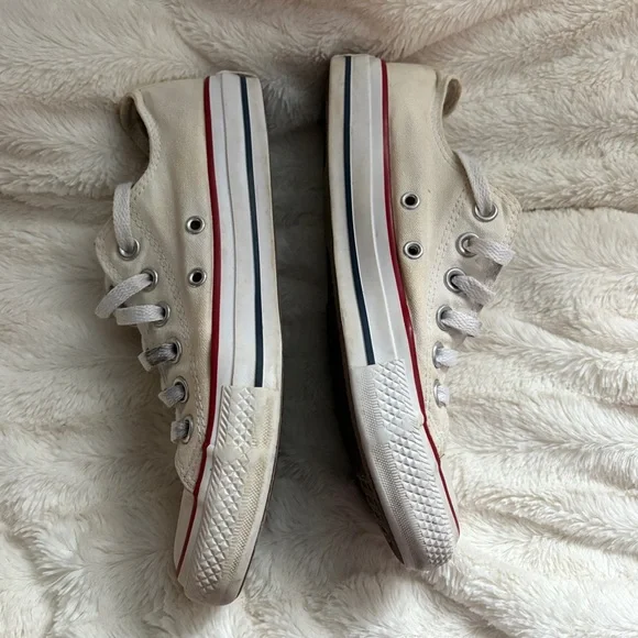 Converse Chuck Taylor All Star Low Top Sneakers - Picture 4 of 8